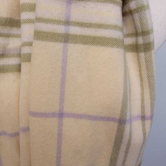 Vintage LORD & TAYLOR Scarf 100% Super Soft Acrylic Plaid Scarf w/ Fringe - Picture 2 of 5